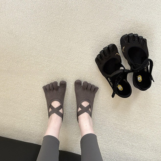 Women's Criss-Cross Strappy Fi - Yoga And Fitness Studio 评论和价格