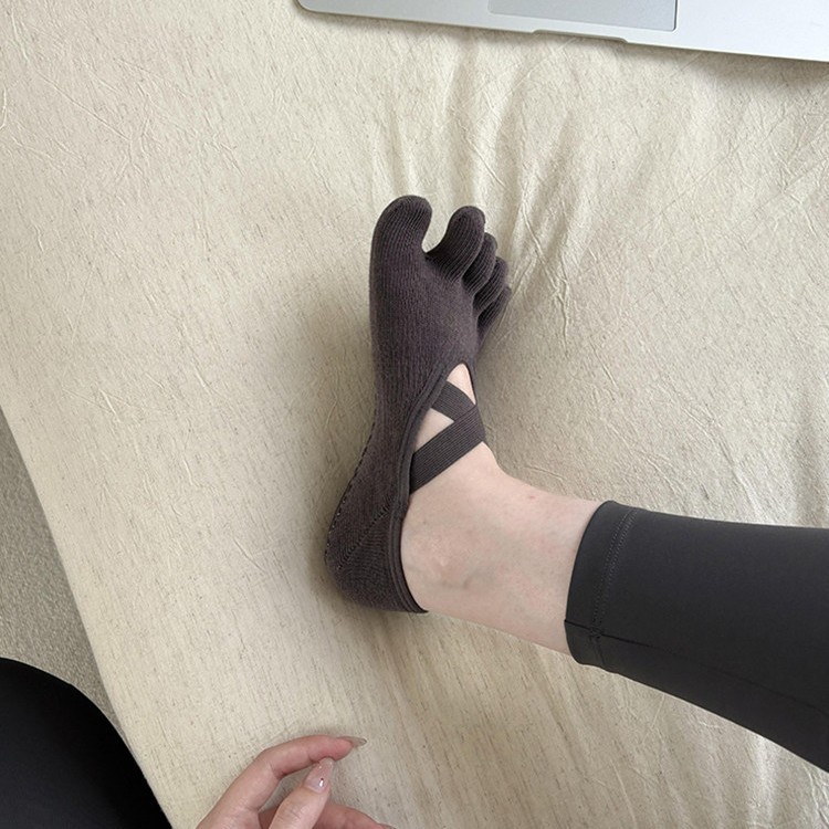 Women's Criss-Cross Strappy Fi - Yoga And Fitness Studio 评论和价格